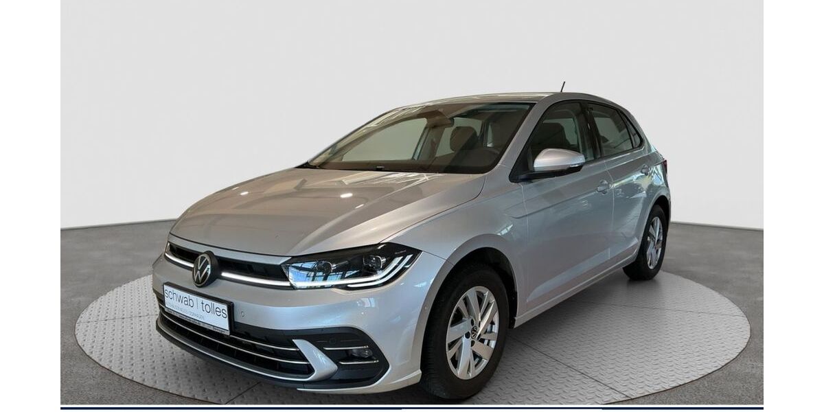 VW Polo 8.761 km 24.490 &euro; Neuss 41469