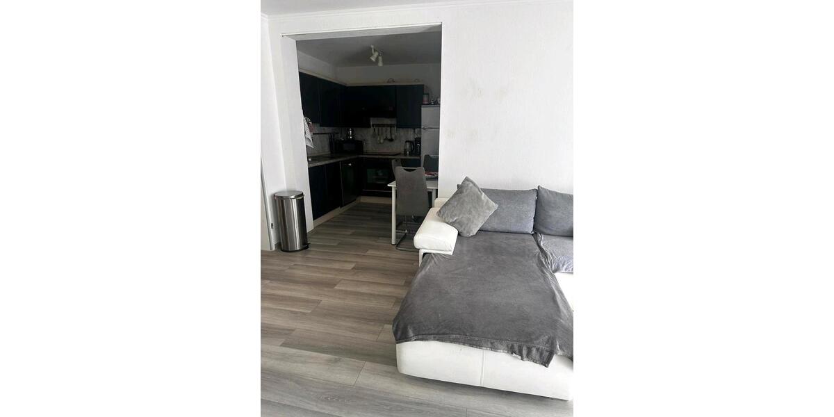 Hochparterre Duisburg Mittelmeiderich - 2 Zimmer, 47 m&sup2;, 430&euro; | Angebot:27580363
