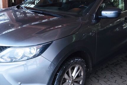 Nissan Qashqai 63.000 km 12.900 &euro; Velbert 42555