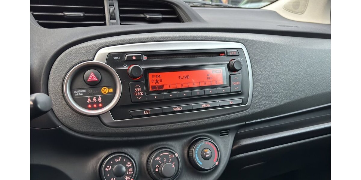 Toyota Yaris 1.0 Basic Radio 91.836 km 2.300 &euro; Wuppertal 42327