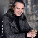 Ralf Bauer - Das Lächeln am Fuße der Leiter