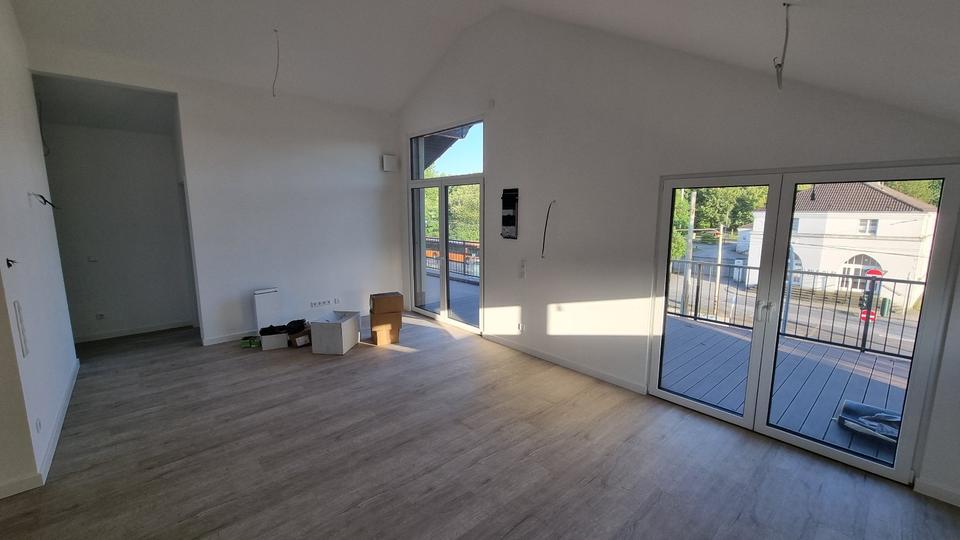 Dachgeschoßwohnung Mülheim an der Ruhr Menden-Holthausen - 3 Zimmer, 76 m&sup2;, 1.200&euro; | Angebot:25340739
