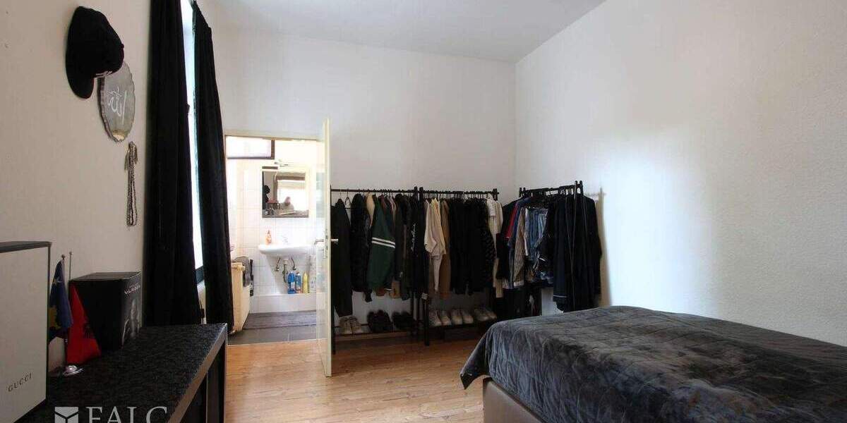 Reihenmittelhaus Oberhausen - Sterkrade Sterkrade-Mitte - 1 Zimmer, 300 m&sup2;, 369.000&euro; | Angebot:25683252