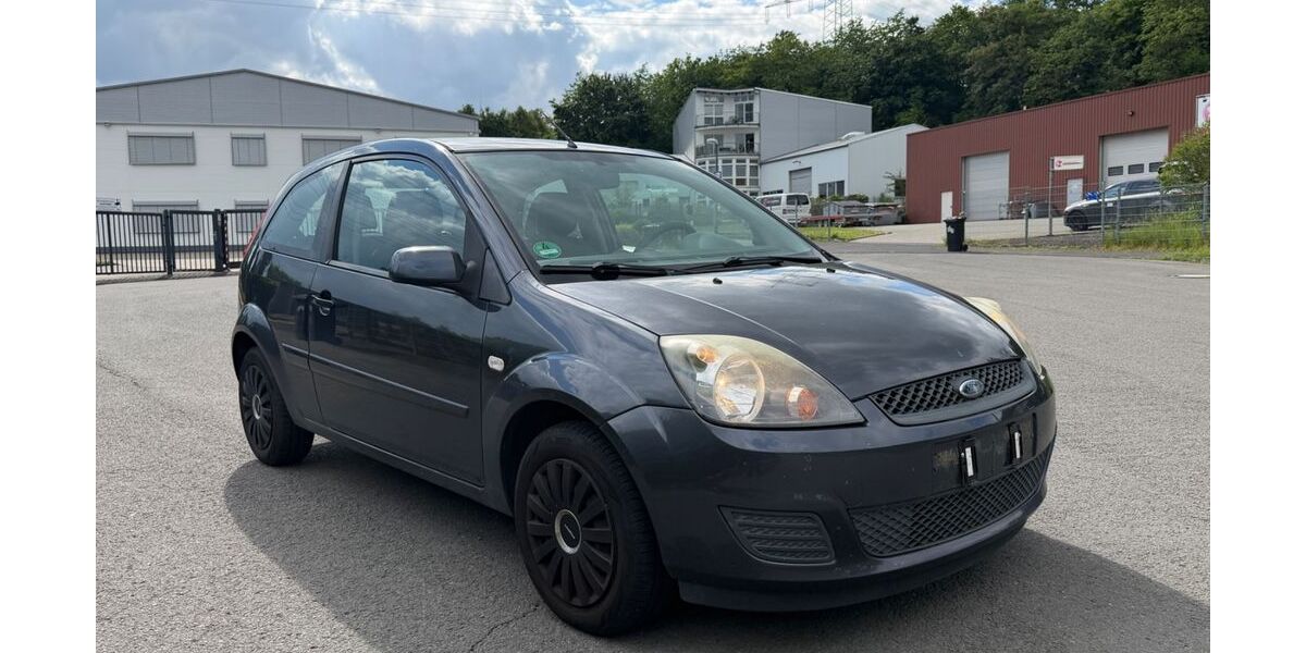 Ford Fiesta 165.500 km 1.100 &euro; Remscheid 42853