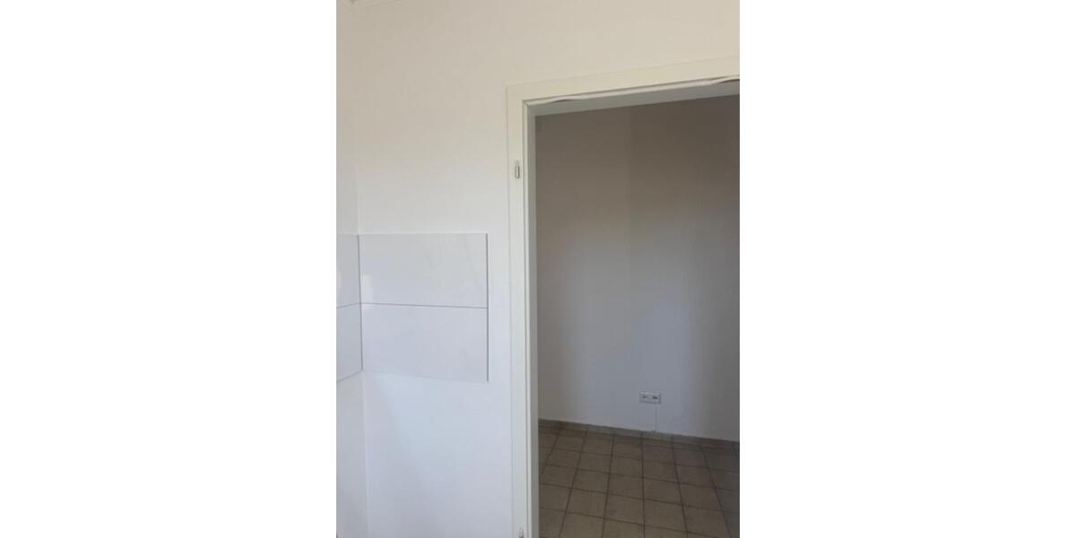 Dachgeschoßwohnung Duisburg Hamborn - 3 Zimmer, 86 m&sup2;, 996&euro; | Angebot:25756642