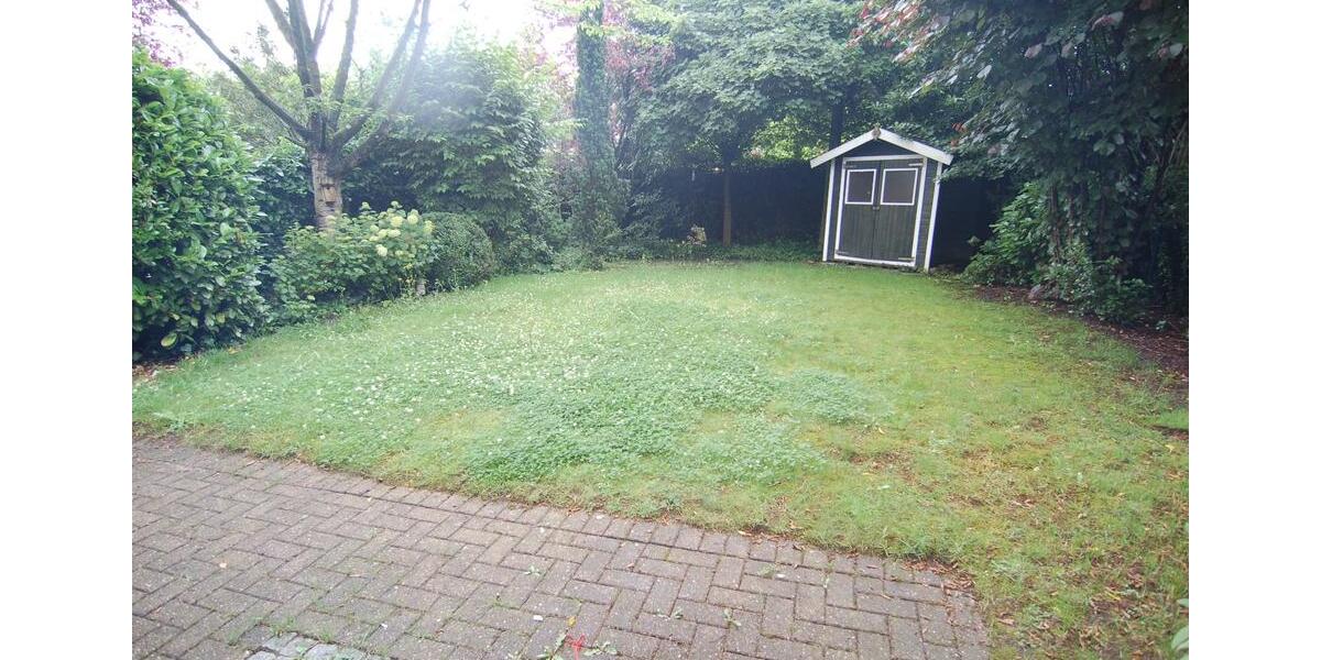 Einfamilienhaus Düsseldorf Stadtbezirk 5 - 6 Zimmer, 225 m&sup2;, 4.750&euro; | Angebot:24768105