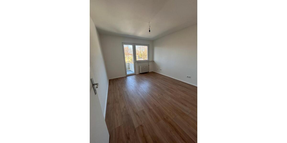 Etagenwohnung Duisburg Mittelmeiderich - 2 Zimmer, 61 m&sup2;, 550&euro; | Angebot:27564920