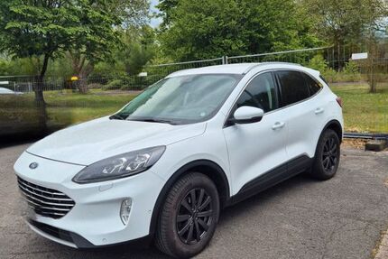 Ford Kuga 58.000 km 18.600 &euro; Hattingen 45529
