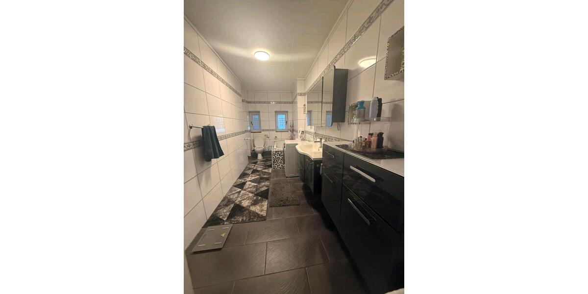 Mehrfamilienhaus, Wohnhaus Duisburg Hamborn - 10 Zimmer, 245 m&sup2;, 370.000&euro; | Angebot:25625233