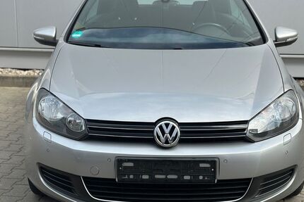 VW Golf 104.000 km 7.990 &euro; Düsseldorf - Bezirk 8 40231