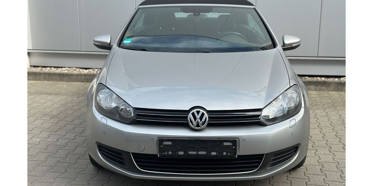 VW Golf 104.000 km 7.990 &euro; Düsseldorf - Bezirk 8 40231