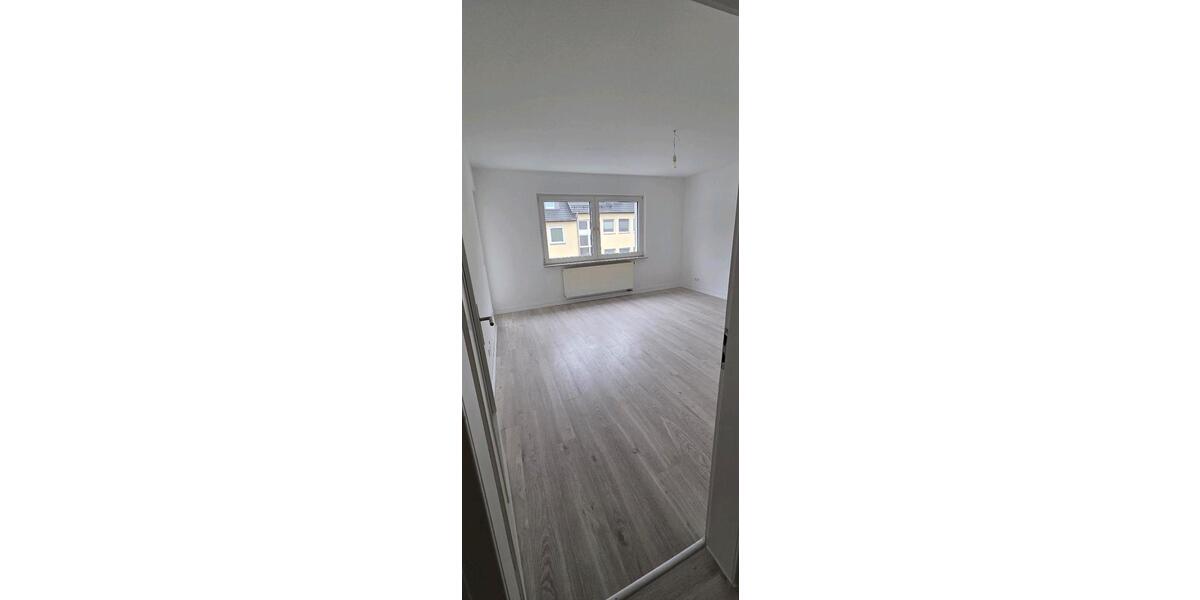 Etagenwohnung Essen Stadtbezirk IV - 3 Zimmer, 67 m&sup2;, 750&euro; | Angebot:25084986
