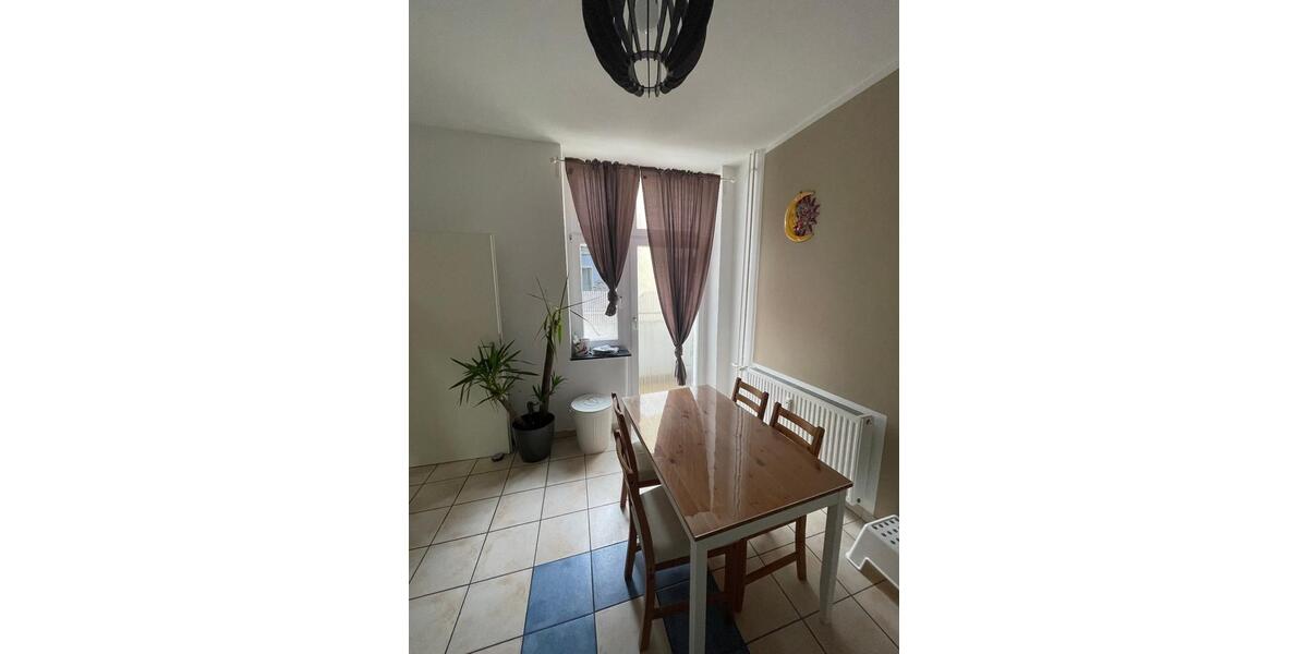 Etagenwohnung Essen Stadtkern - 2 Zimmer, 49 m&sup2;, 460&euro; | Angebot:25960324