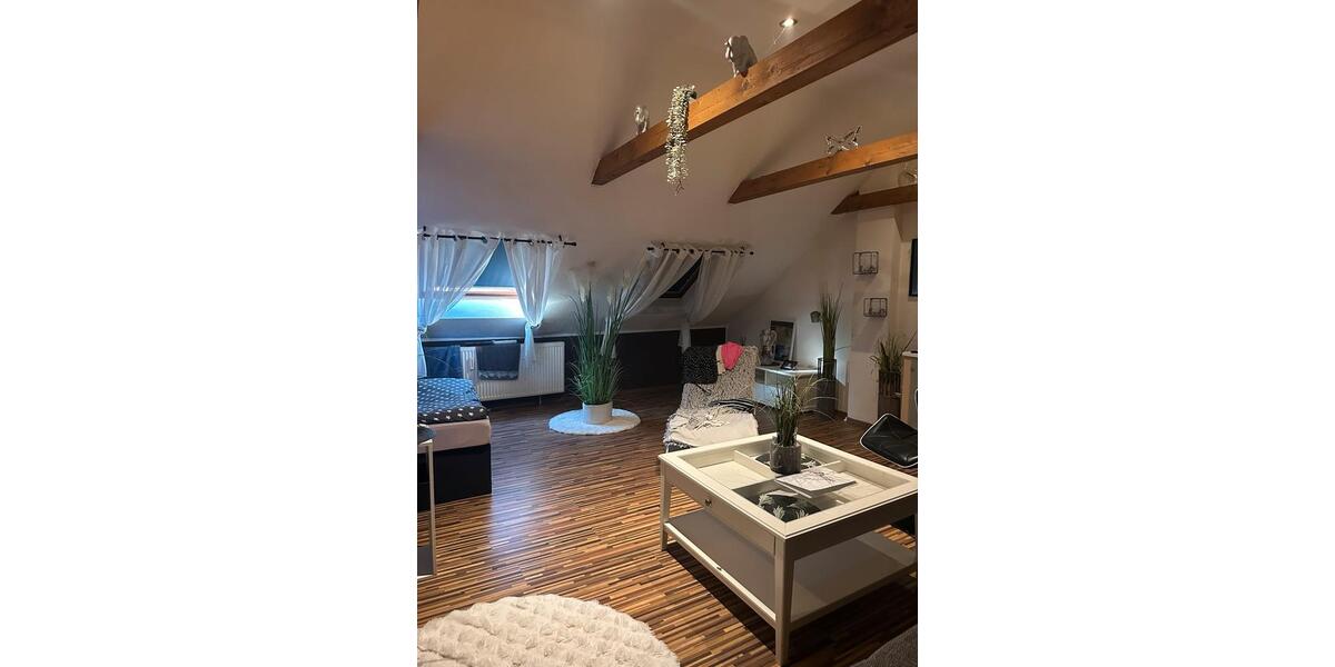 Dachgeschoßwohnung Duisburg Hamborn - 2 Zimmer, 70 m&sup2;, 690&euro; | Angebot:27566246