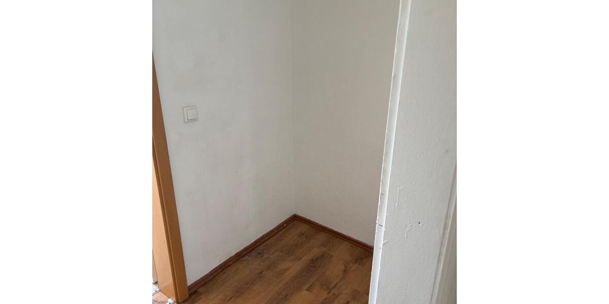 Etagenwohnung Gelsenkirchen Rotthausen - 4 Zimmer, 95 m&sup2;, 600&euro; | Angebot:27553795