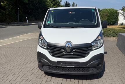 Renault Trafic 179.820 km 10.300 &euro; Langenfeld 40764
