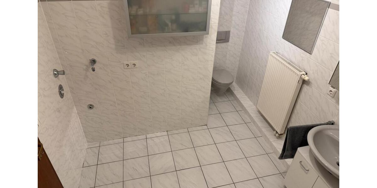 Etagenwohnung Wuppertal Cronenberg - 3 Zimmer, 94 m&sup2;, 299.000&euro; | Angebot:23335901