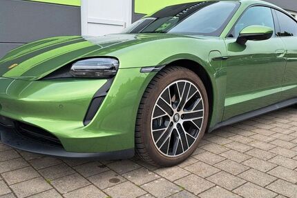 Porsche Taycan 19.900 km 67.830 &euro; Wermelskirchen 42929
