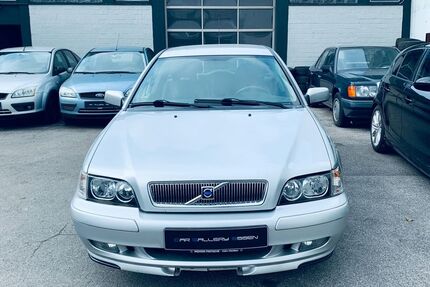 Volvo V40 200.300 km 1.390 &euro; Essen 45127