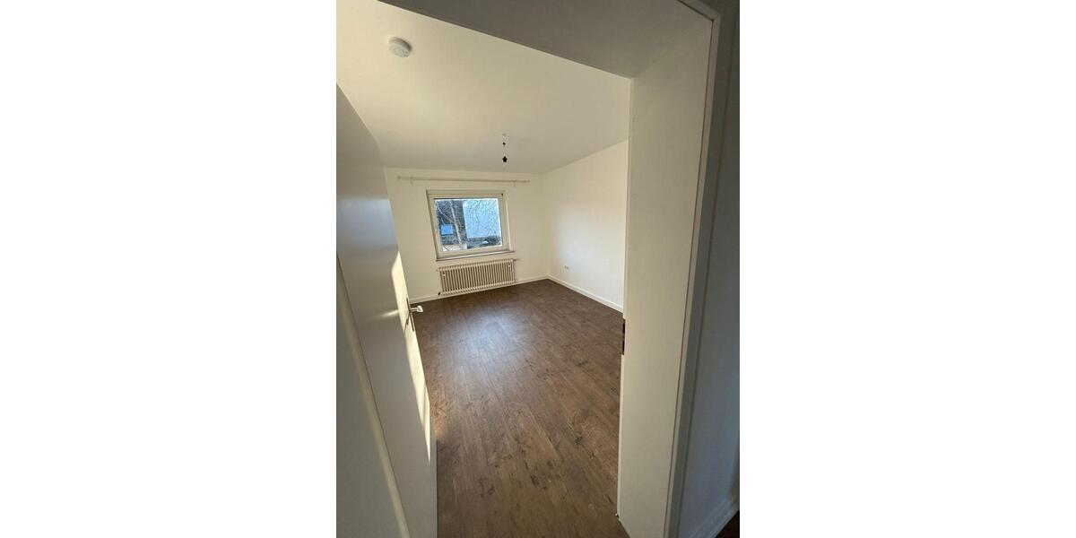 Etagenwohnung Essen Stadtbezirk IV - 3 Zimmer, 57 m&sup2;, 650&euro; | Angebot:26549733