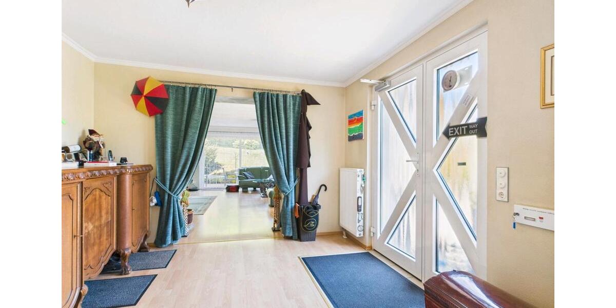 Einfamilienhaus Hückeswagen - 16 Zimmer, 241 m&sup2;, 655.000&euro; | Angebot:27147052