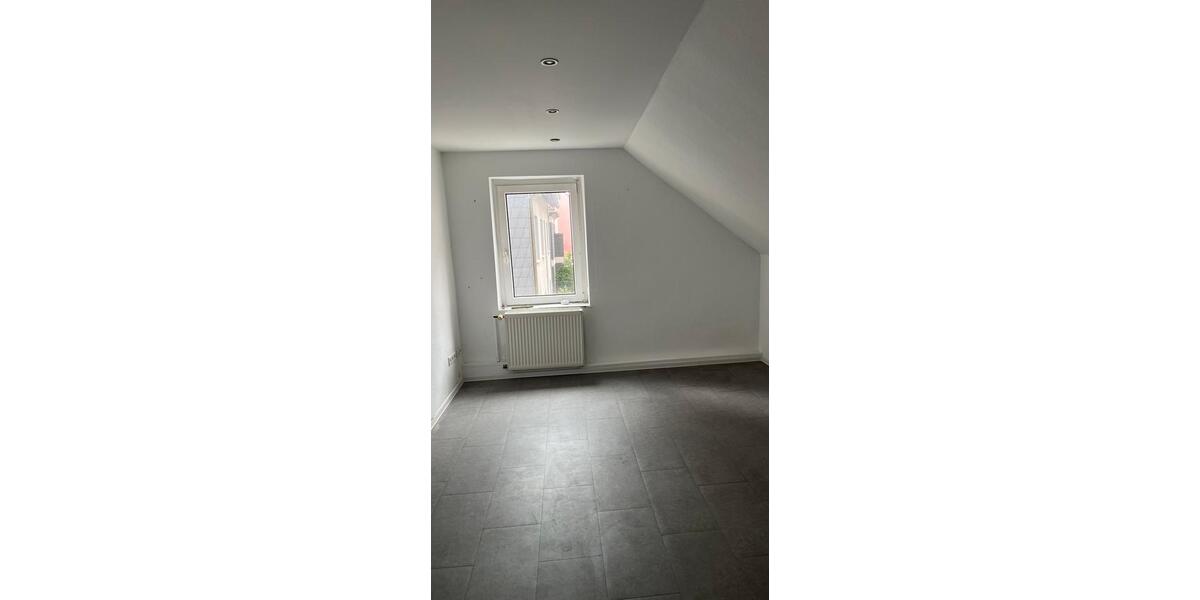 Doppelhaushälfte Essen Stadtbezirk VI - 6 Zimmer, 110 m&sup2;, 320.000&euro; | Angebot:26067181