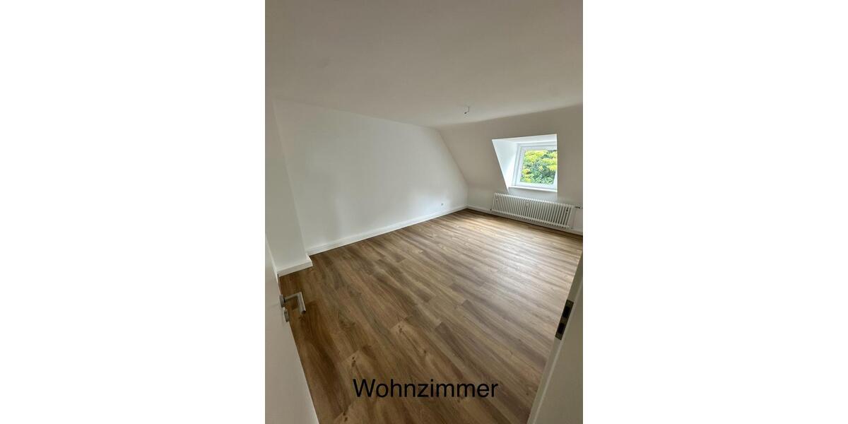 Dachgeschoßwohnung Gelsenkirchen Gelsenkirchen-Nord - 3 Zimmer, 61 m&sup2;, 730&euro; | Angebot:25919990