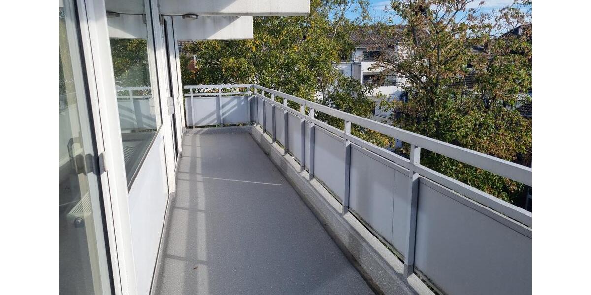 Etagenwohnung Neuss - 3 Zimmer, 83 m&sup2;, 315.000&euro; | Angebot:27533936