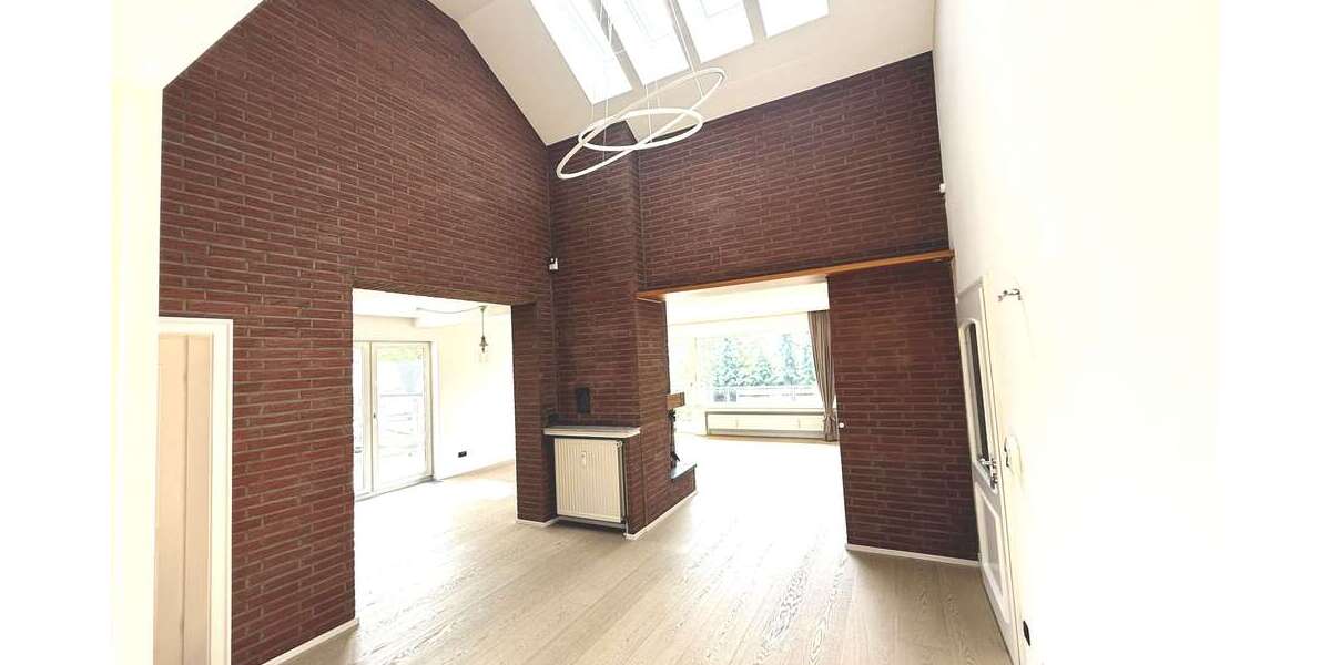 Etagenwohnung Essen Stadtbezirk IX - 5 Zimmer, 160 m&sup2;, 1.700&euro; | Angebot:26039190