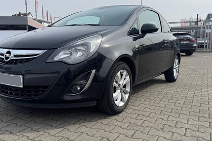 Opel Corsa 182.000 km 2.500 &euro; Düsseldorf 40231