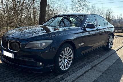 BMW 740 293.000 km 6.400 &euro; Essen 45147