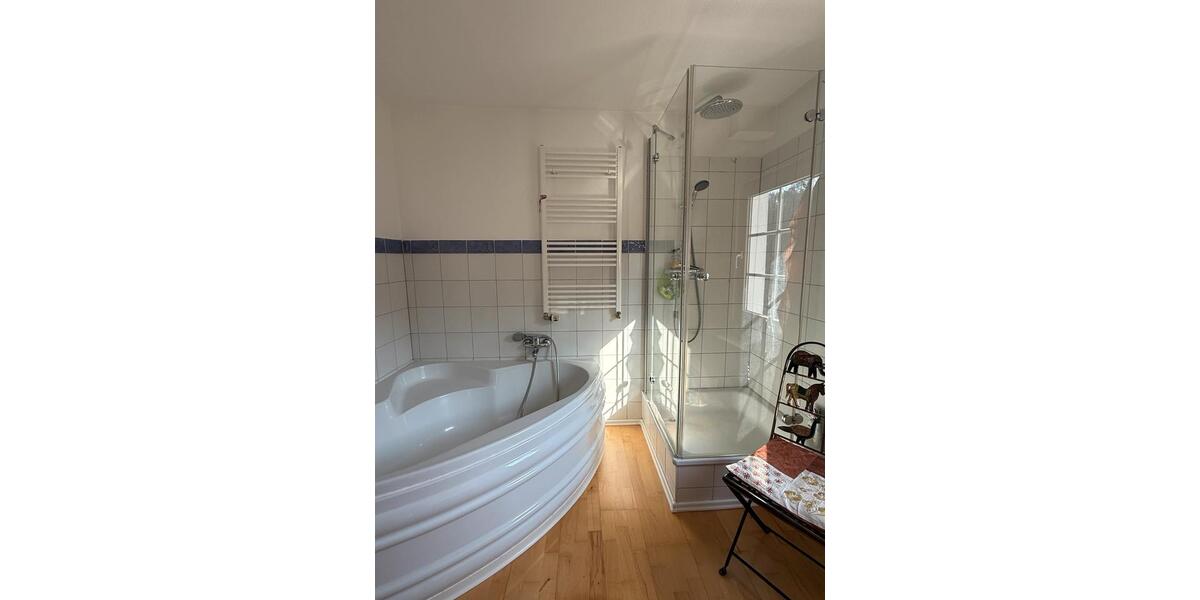 Einfamilienhaus Witten Herbede - 5 Zimmer, 143 m&sup2;, 680.000&euro; | Angebot:25843099