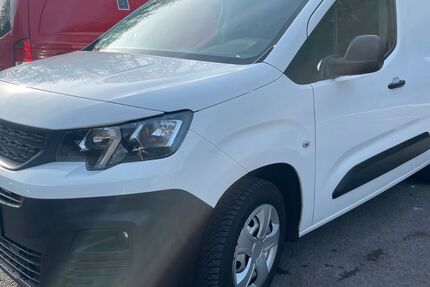 Peugeot Partner 102.656 km 8.450 &euro; Herdecke 58313