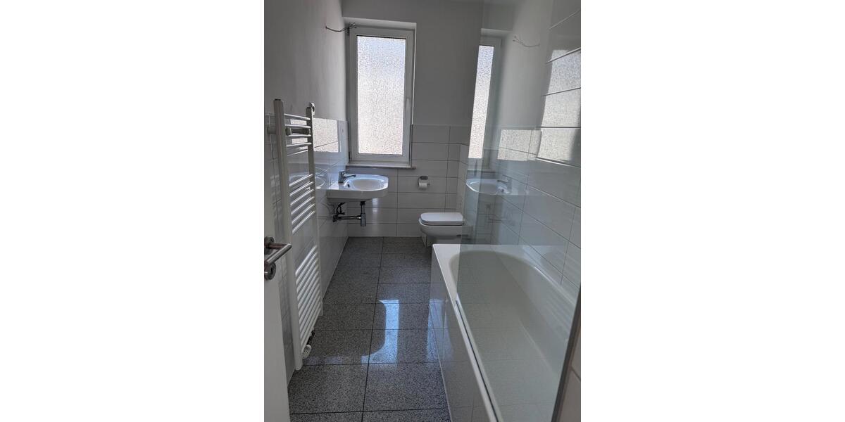Terrassenwohnung Oberhausen Alt-Oberhausen - 2 Zimmer, 85 m&sup2;, 690&euro; | Angebot:27532863