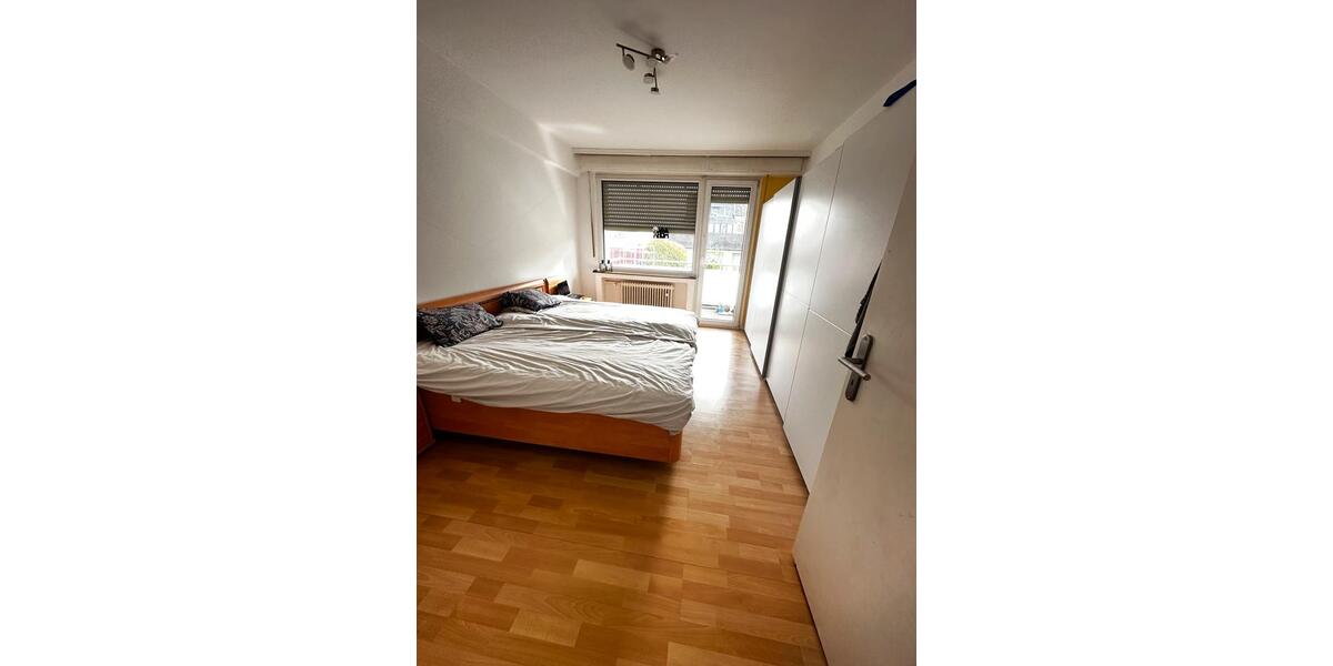 Etagenwohnung Essen Stadtbezirk IX - 4 Zimmer, 100 m&sup2;, 1.100&euro; | Angebot:25824134