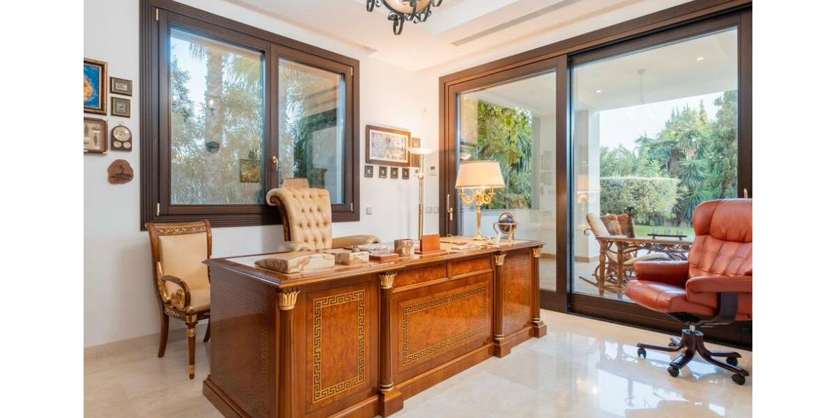 Villa Düsseldorf Stadtmitte - 7 Zimmer, 761 m&sup2;, 4.800.000&euro; | Angebot:26750435