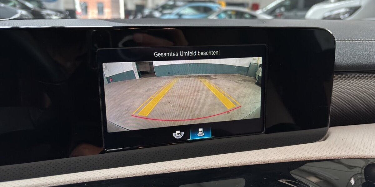 Mercedes-Benz CLA 180 Shooting Brake Leder Navi Kamera 1.Hd 108.430 km 18.900 &euro; Wuppertal 42327