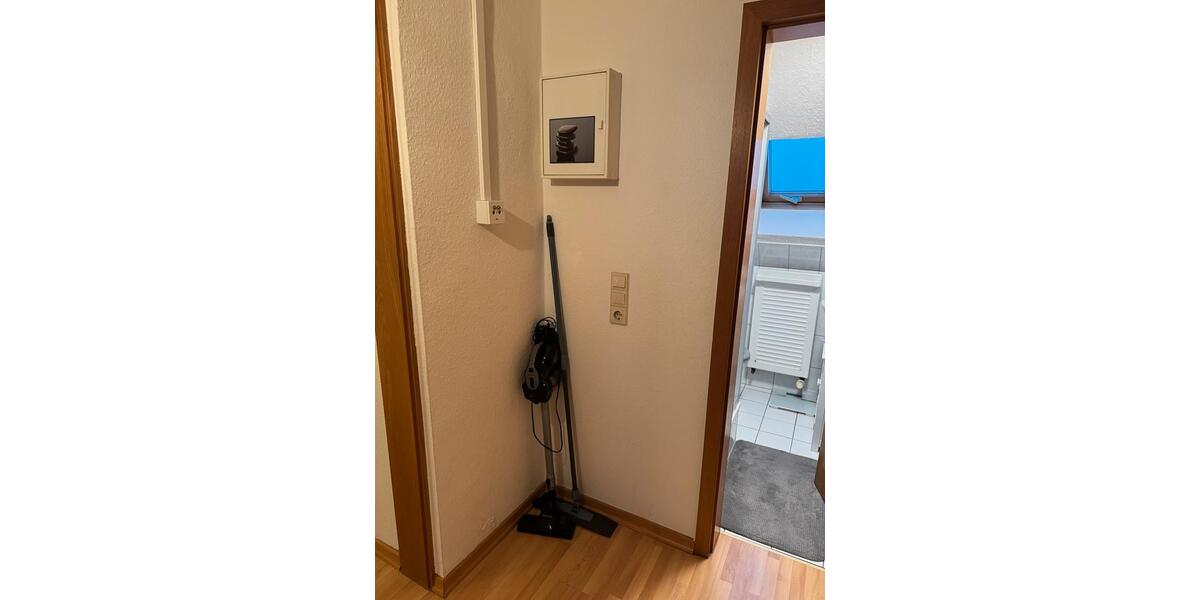 Dachgeschoßwohnung Düsseldorf Stadtbezirk 8 - 1 Zimmer, 27 m&sup2;, 335&euro; | Angebot:25911815