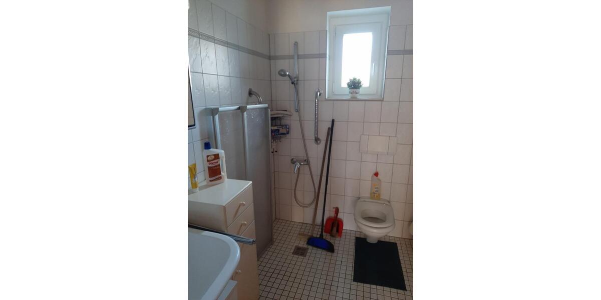 Erdgeschoßwohnung Essen Stadtbezirk VII - 2.5 Zimmer, 55 m&sup2;, 550&euro; | Angebot:25417068