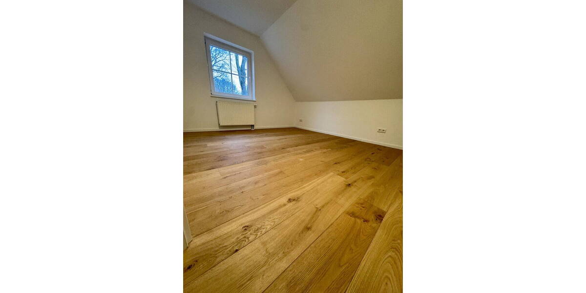 Etagenwohnung Düsseldorf Kaiserswerth - 2 Zimmer, 75 m&sup2;, 1.695&euro; | Angebot:26790492