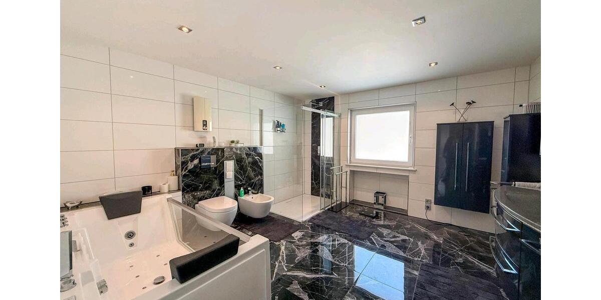 Reihenhaus Duisburg Hamborn - 5 Zimmer, 184 m&sup2;, 325.000&euro; | Angebot:27464599