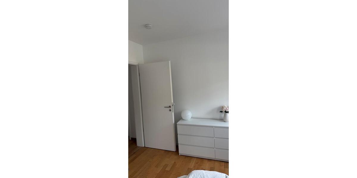 Etagenwohnung Düsseldorf Pempelfort - 3 Zimmer, 84 m&sup2;, 1.700&euro; | Angebot:27579974