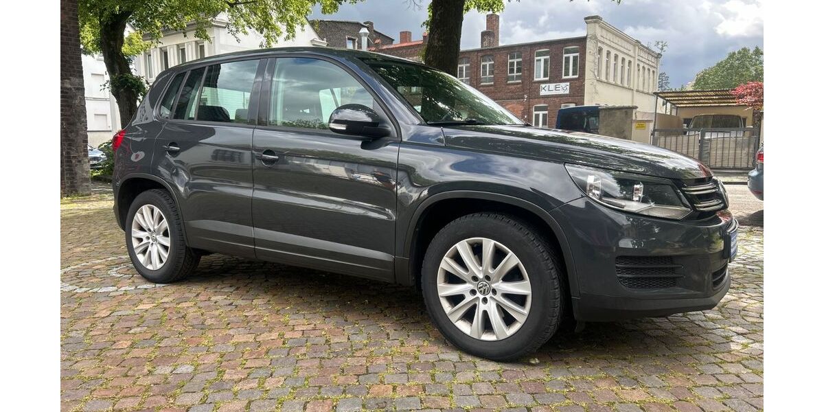 VW Tiguan 139.026 km 8.599 &euro; Langenfeld 40764