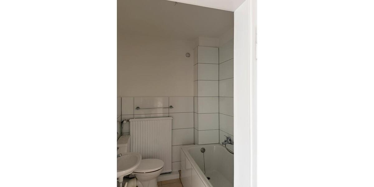 Einfamilienhaus Solingen Mitte - 16 Zimmer, 360 m&sup2;, 632.000&euro; | Angebot:26778744