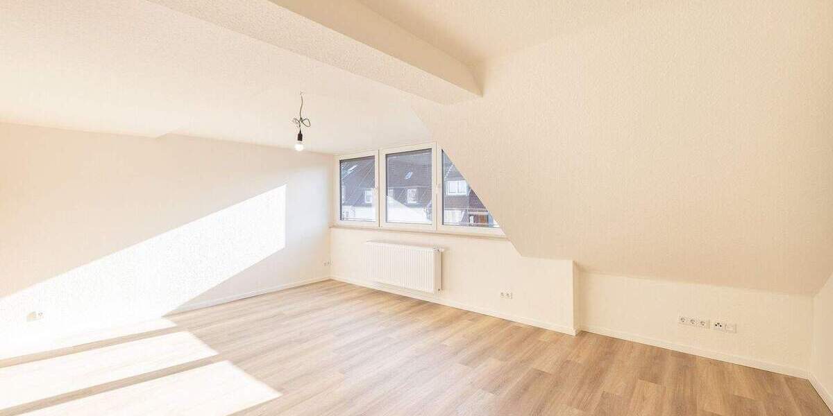 Etagenwohnung Düsseldorf Flingern Nord - 2 Zimmer, 82 m&sup2;, 1.360&euro; | Angebot:25745721