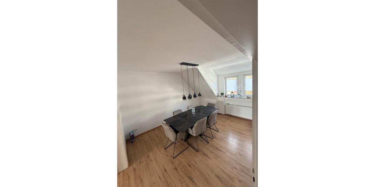 Dachgeschoßwohnung Gladbeck - 4.5 Zimmer, 83 m&sup2;, 750&euro; | Angebot:25806783