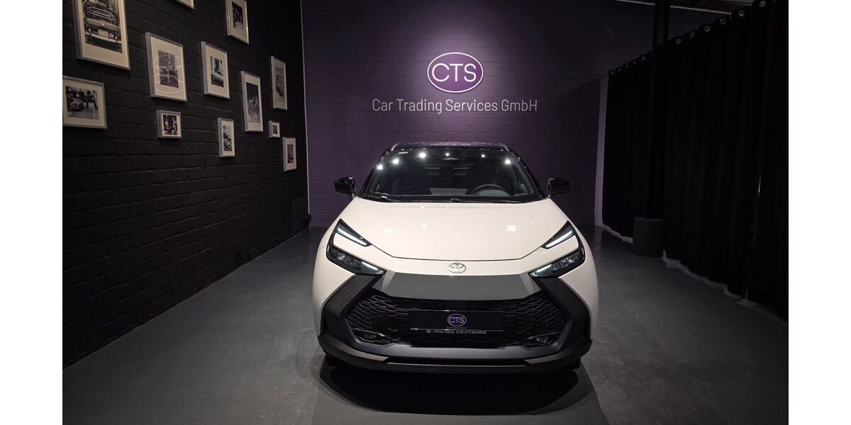 Toyota C-HR 5.530 km 31.200 &euro; Düsseldorf 40476