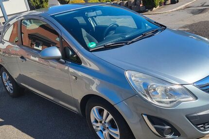 Opel Corsa 179.000 km 2.950 &euro; Essen 45141
