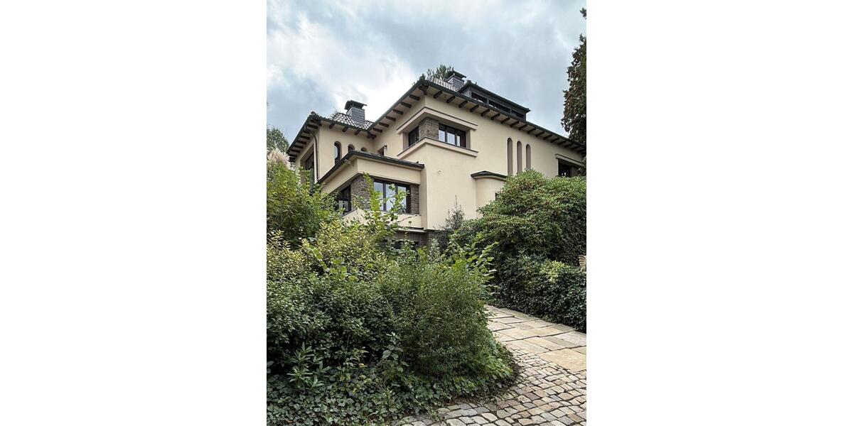 Villa Wetter (Ruhr) - 8 Zimmer, 264 m&sup2;, 795.000&euro; | Angebot:27517802
