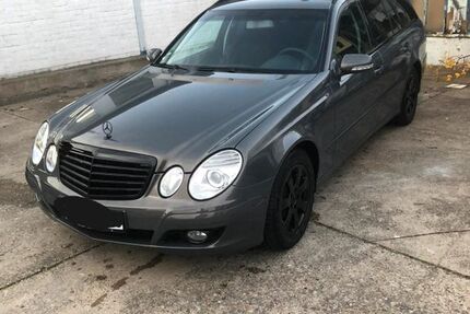 Mercedes-Benz E 220 380.000 km 2.200 &euro; Solingen 42697